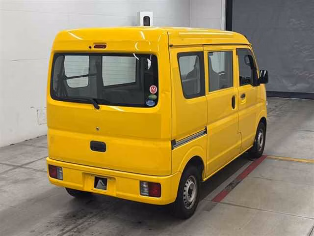 MITSUBISHI MINICAB