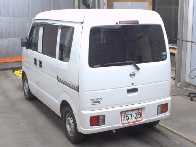 NISSAN NV100 CLIPPER
