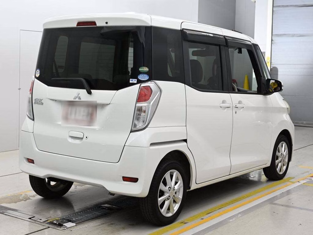 MITSUBISHI EK SPACE