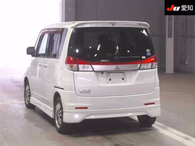MITSUBISHI DELICA D:2