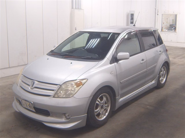 TOYOTA IST