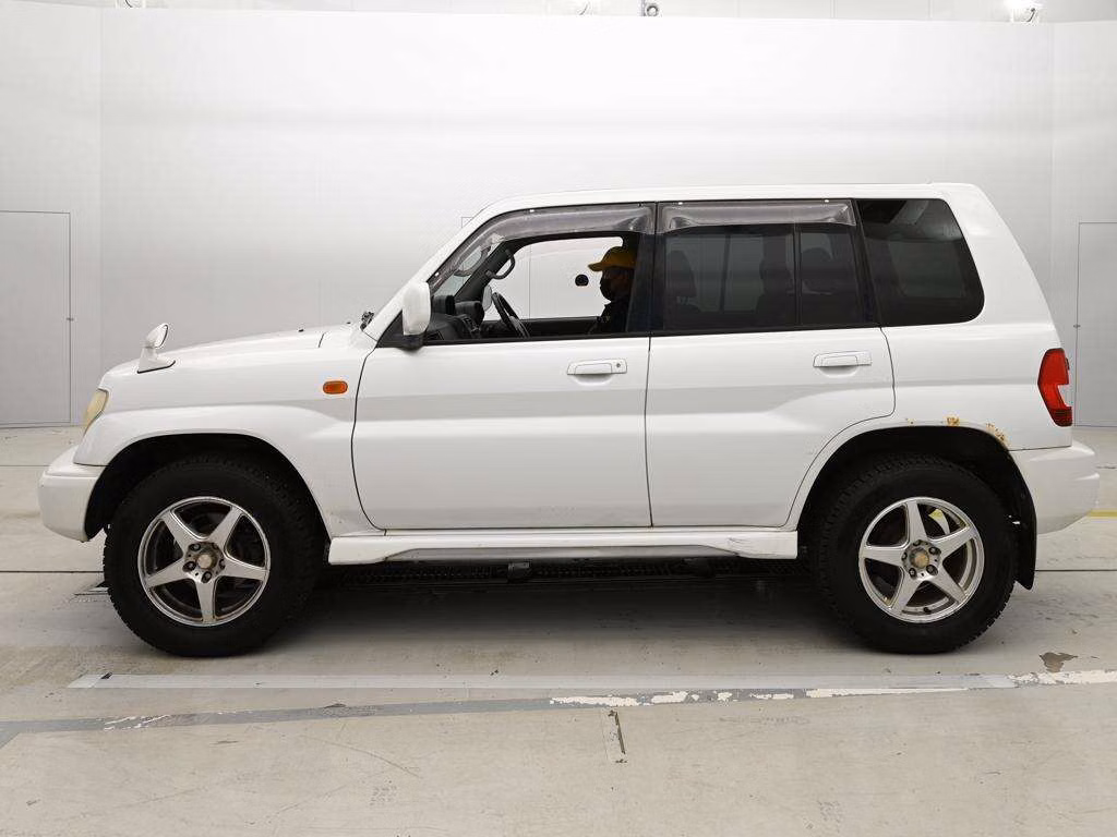 MITSUBISHI PAJERO IO