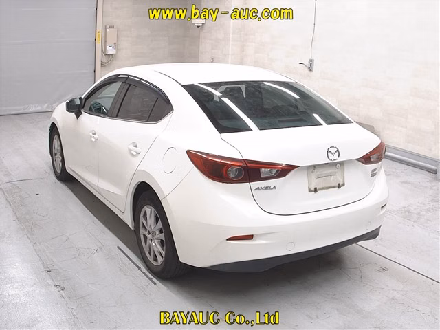MAZDA AXELA