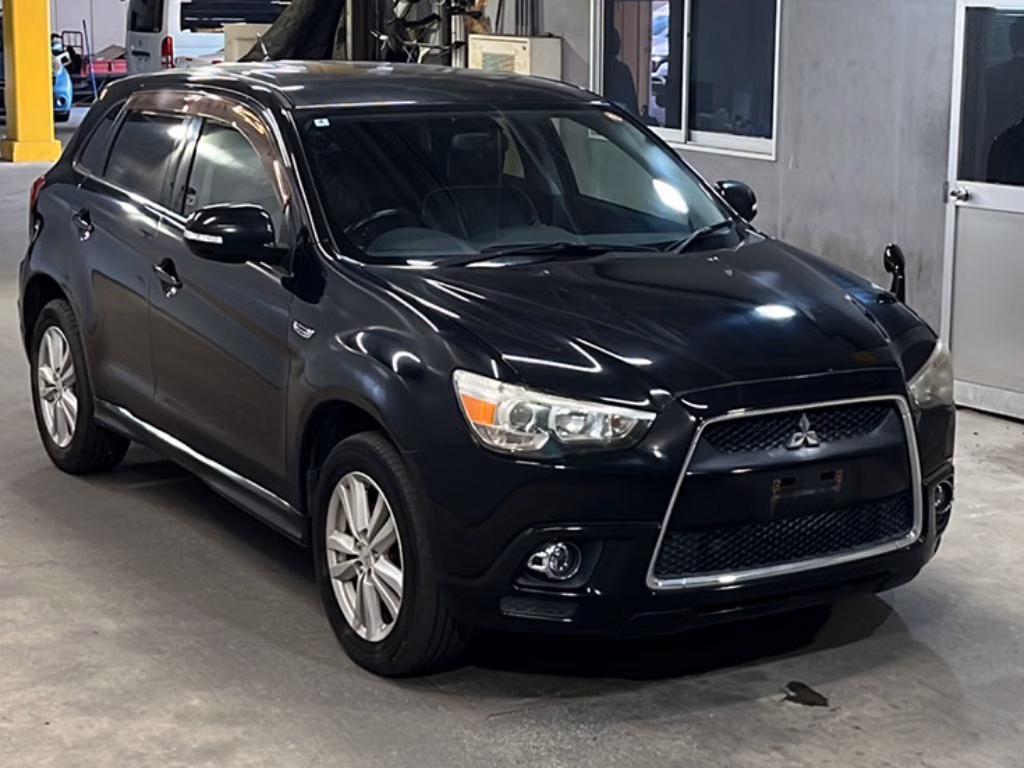 MITSUBISHI RVR