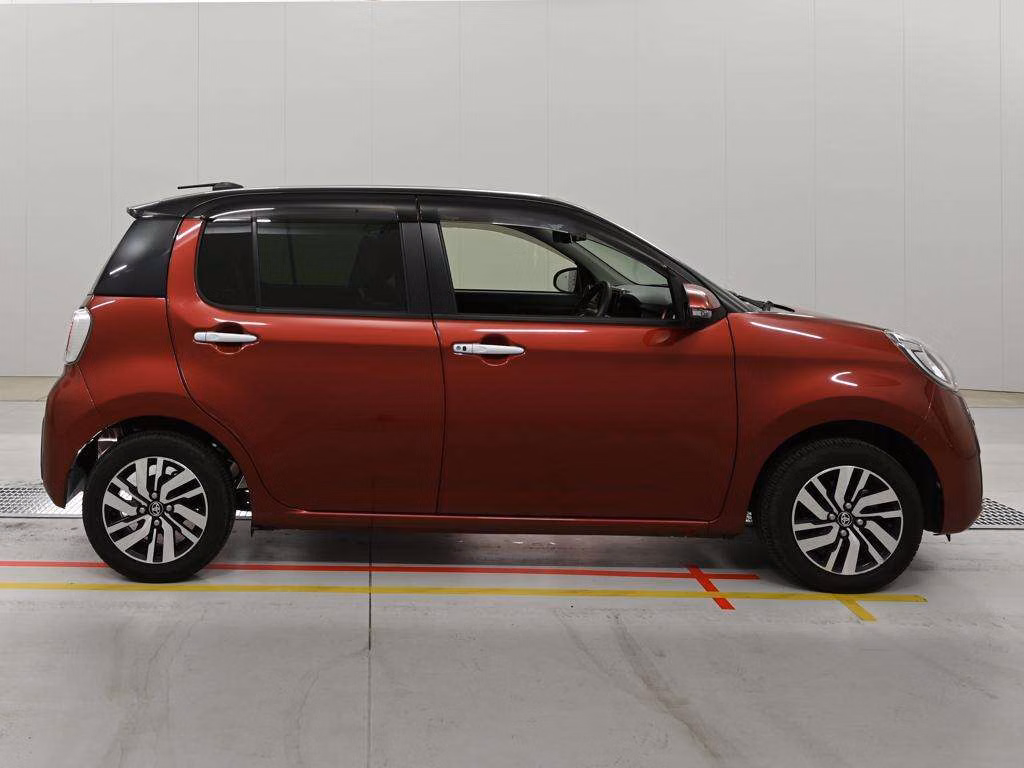 TOYOTA PASSO