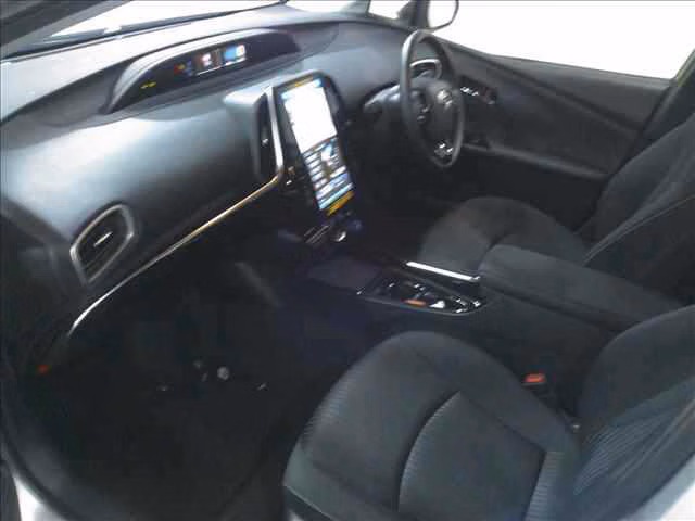 TOYOTA PRIUS PHV