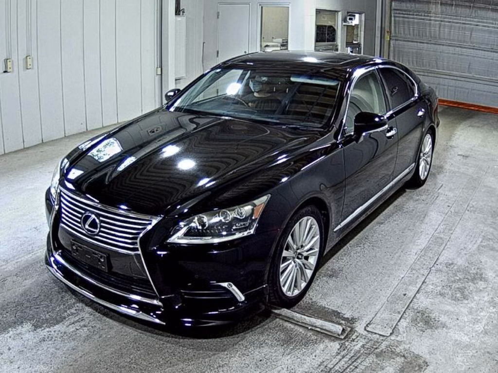 LEXUS LS600H