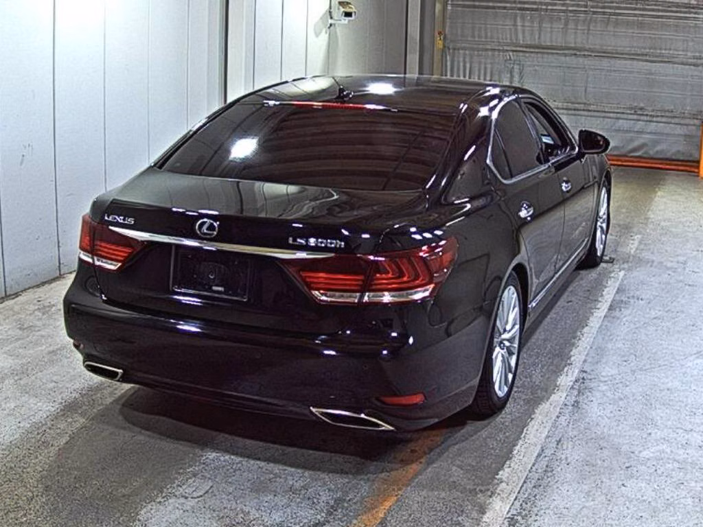 LEXUS LS600H