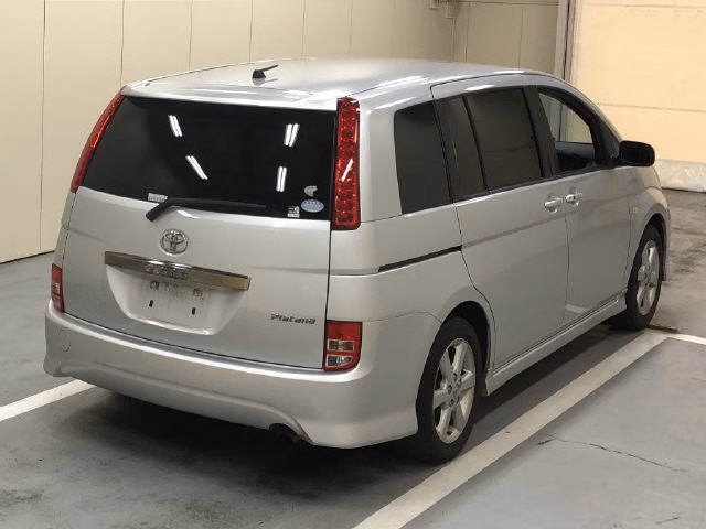 TOYOTA ISIS