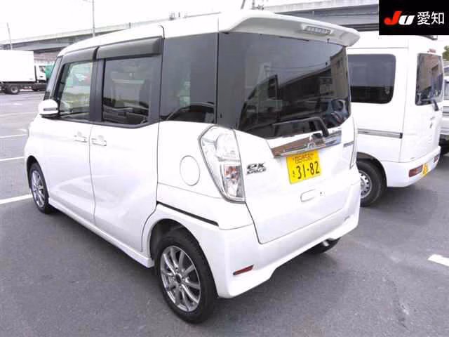 MITSUBISHI EK SPACE
