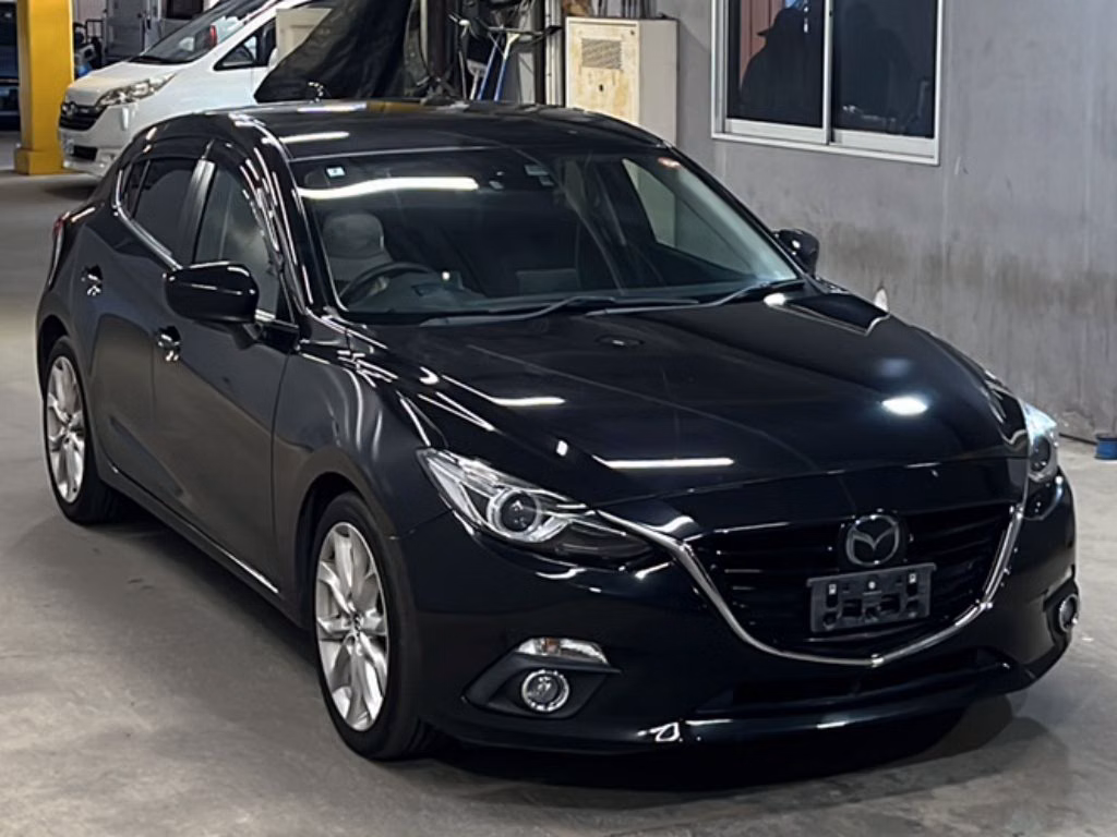 MAZDA AXELA