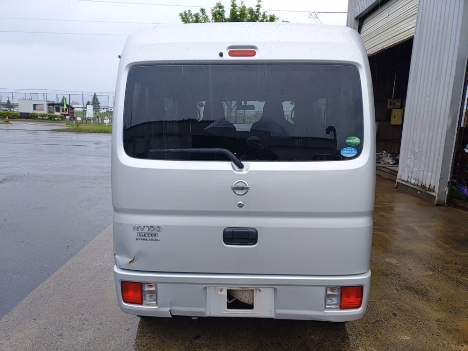 NISSAN NV100 CLIPPER