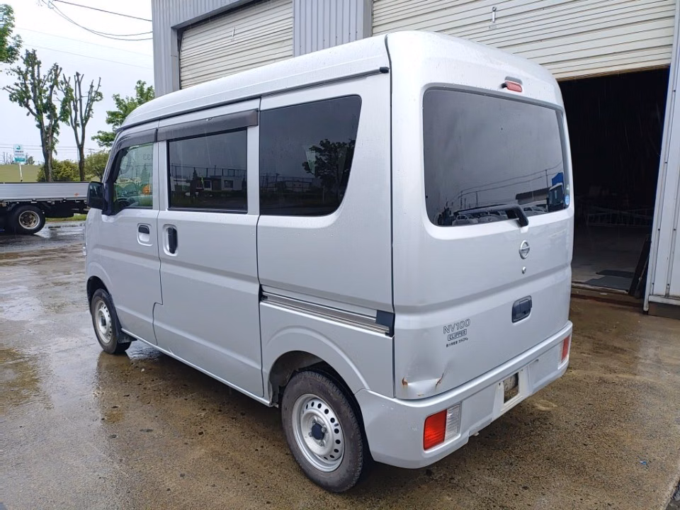 NISSAN NV100 CLIPPER