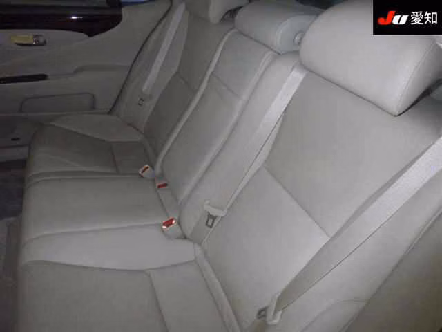 LEXUS LS460