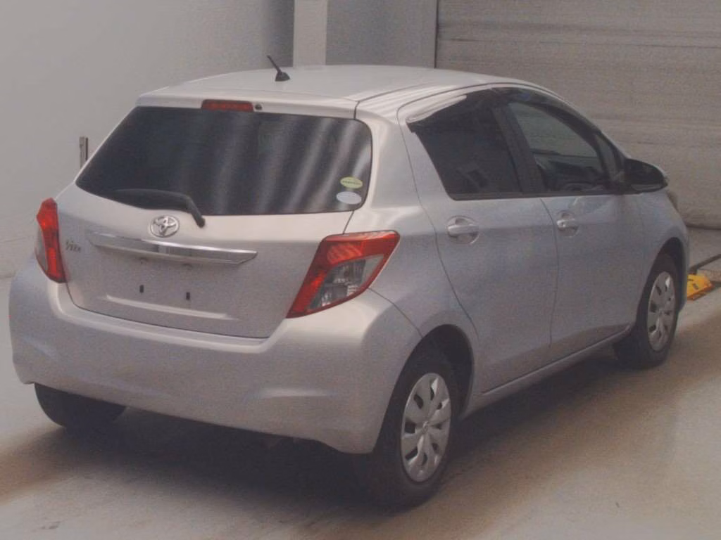 TOYOTA VITZ