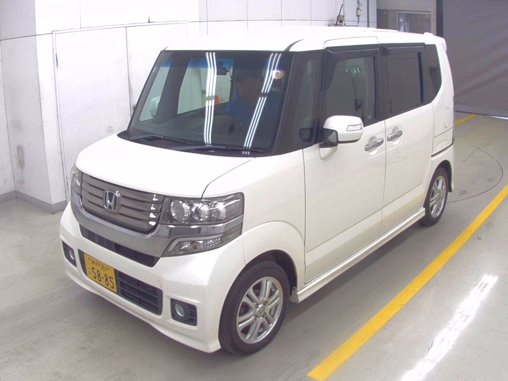 HONDA N-BOX