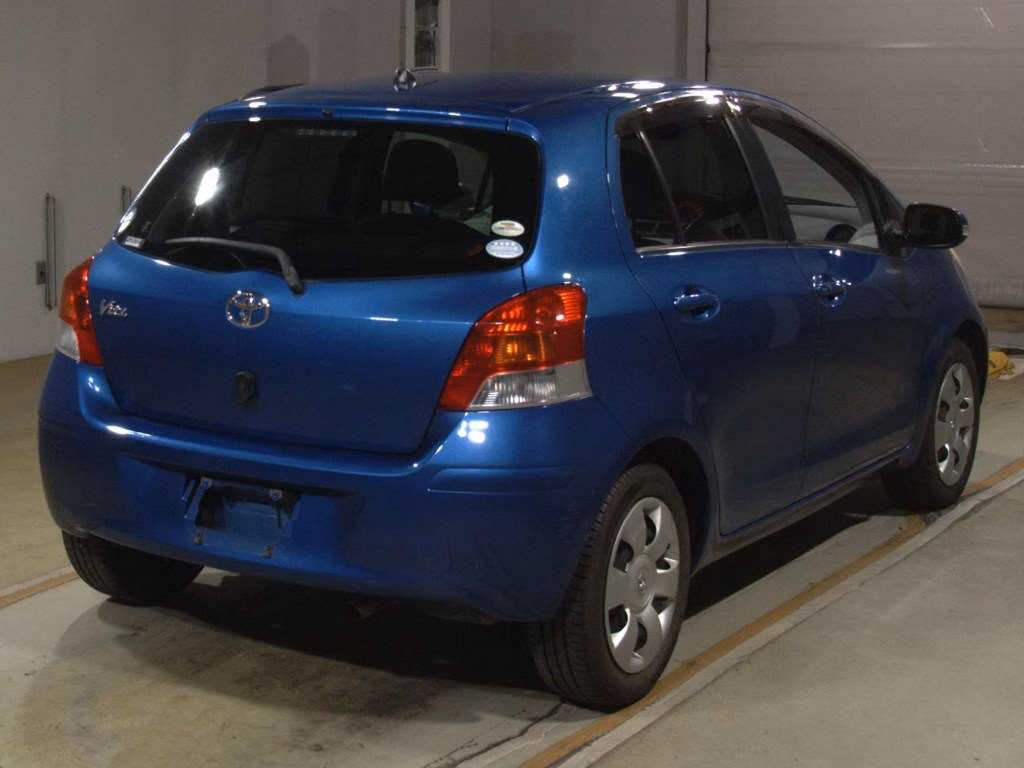 TOYOTA VITZ