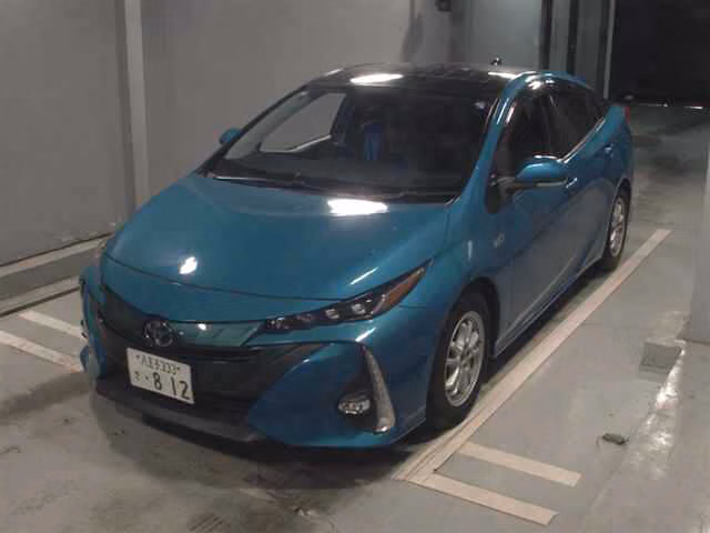 TOYOTA PRIUS PHV