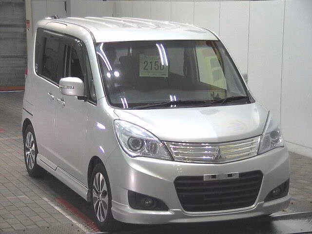 MITSUBISHI DELICA D:2
