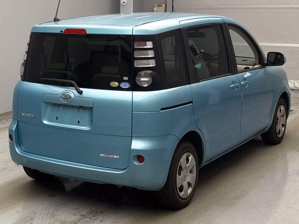 TOYOTA SIENTA