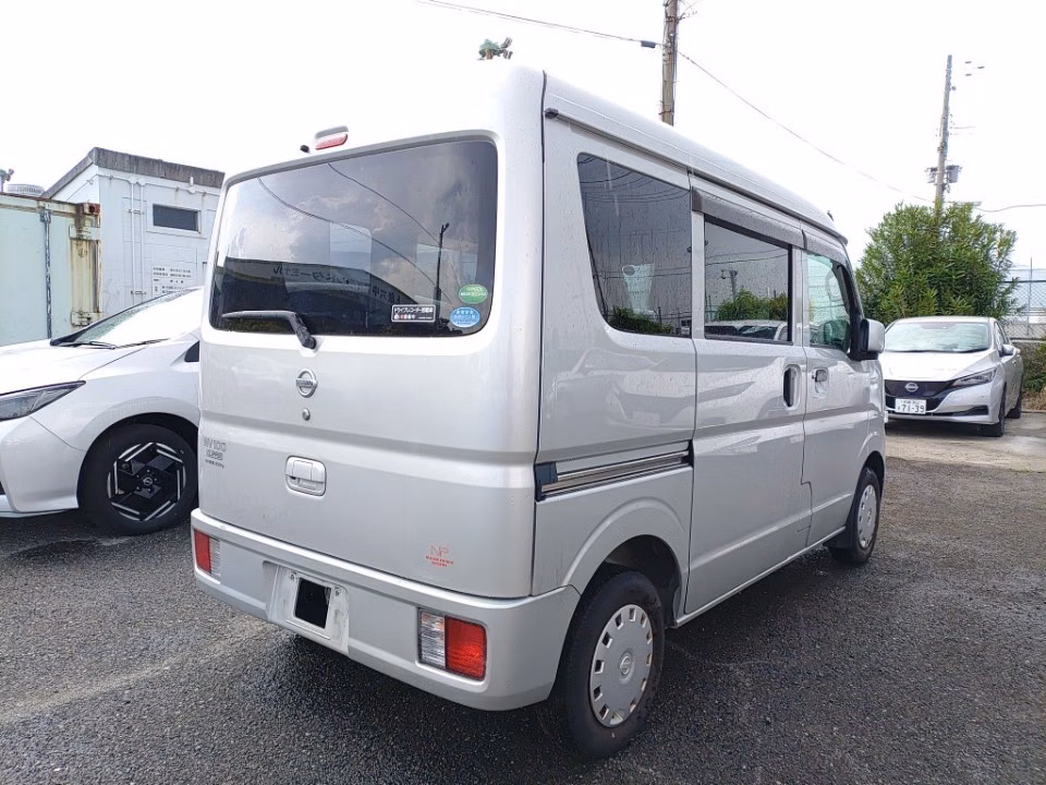 NISSAN NV100 CLIPPER