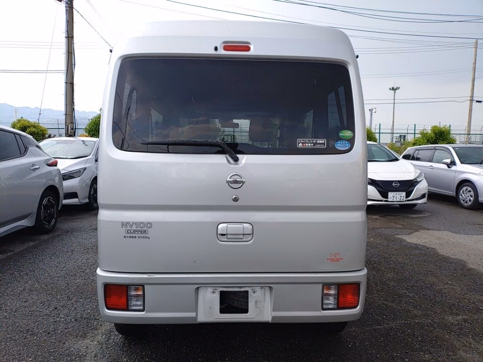 NISSAN NV100 CLIPPER