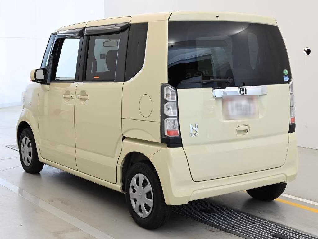 HONDA N-BOX