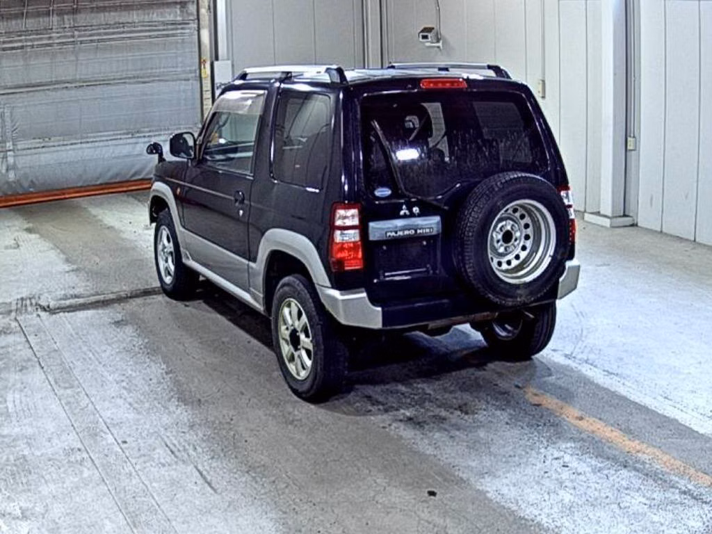 MITSUBISHI PAJERO MINI