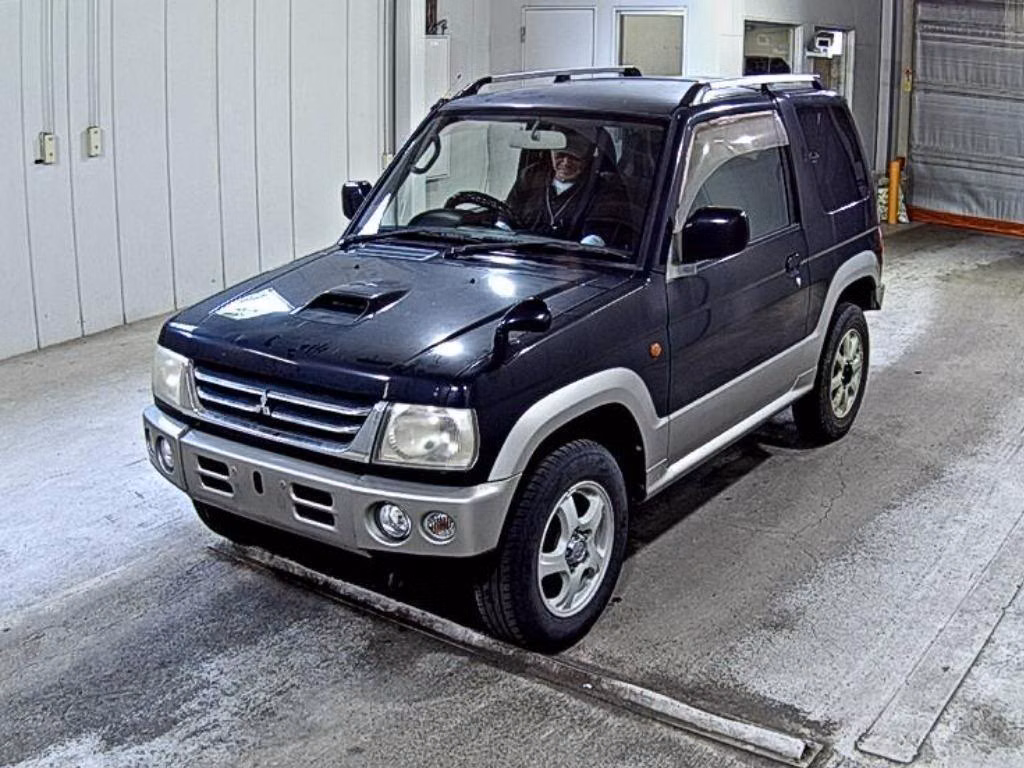 MITSUBISHI PAJERO MINI