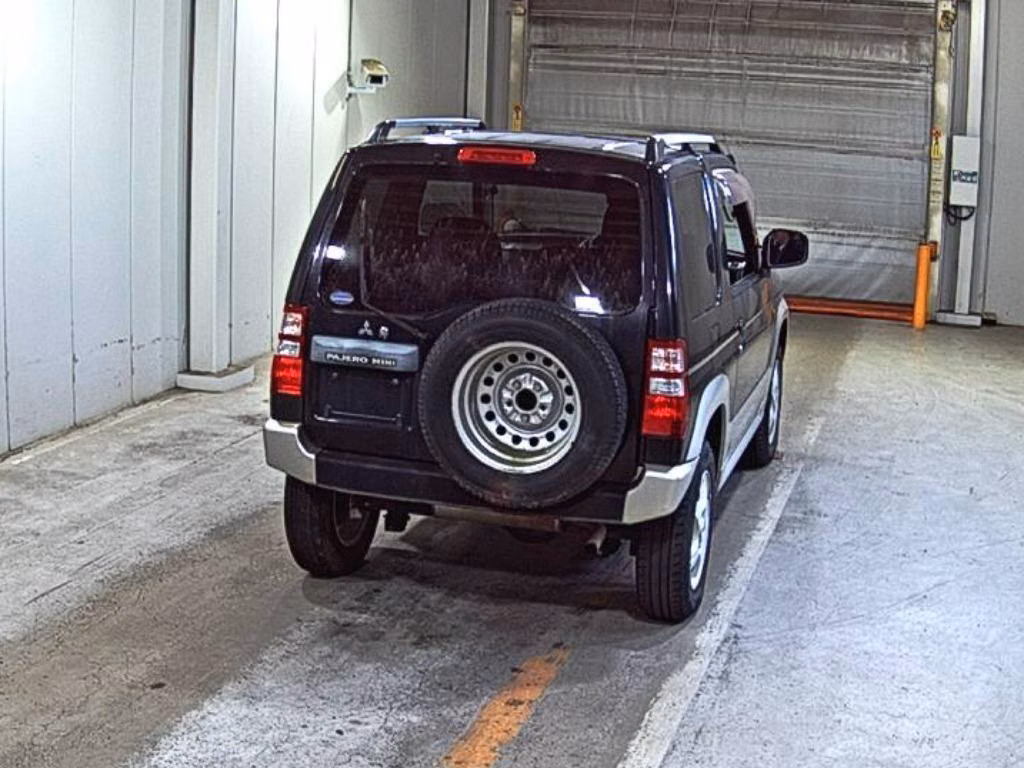 MITSUBISHI PAJERO MINI