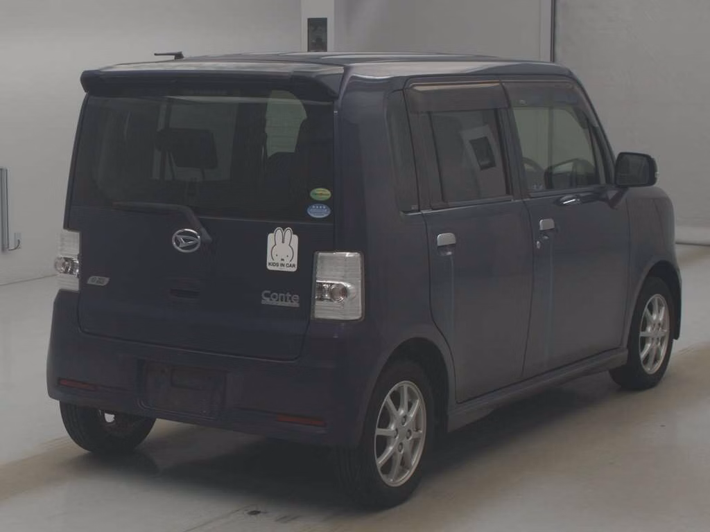 DAIHATSU MOVE CONTE