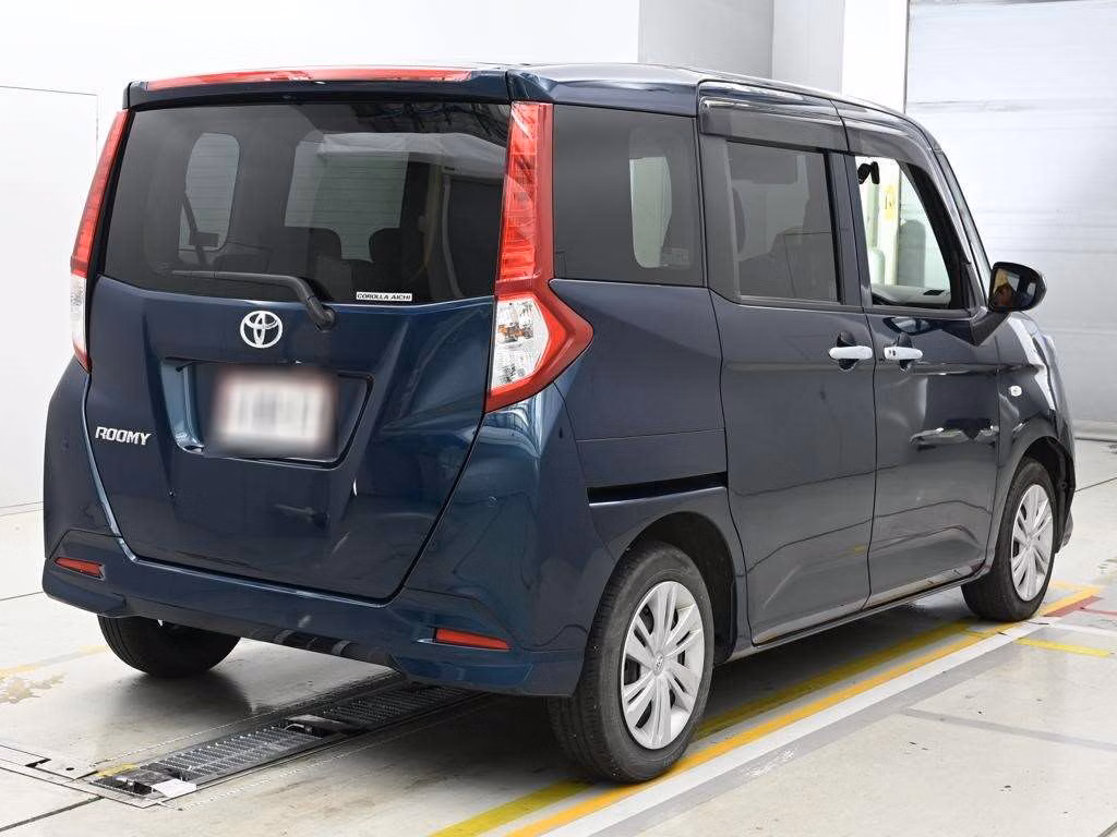 TOYOTA ROOMY