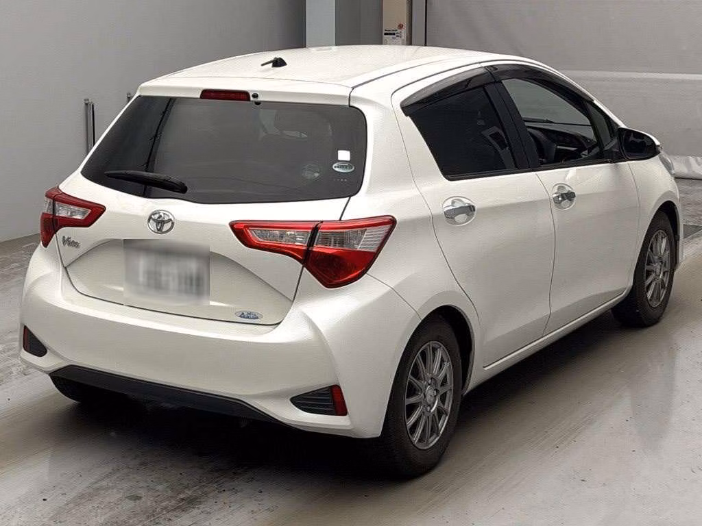TOYOTA VITZ