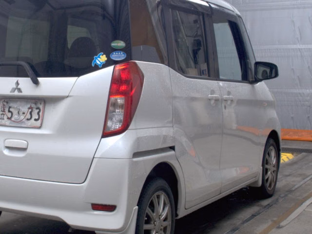 MITSUBISHI EK SPACE