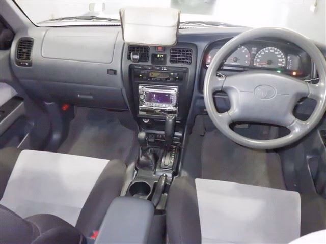 TOYOTA HILUX SURF