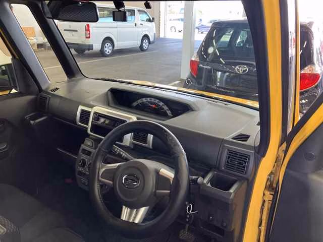DAIHATSU WAKE