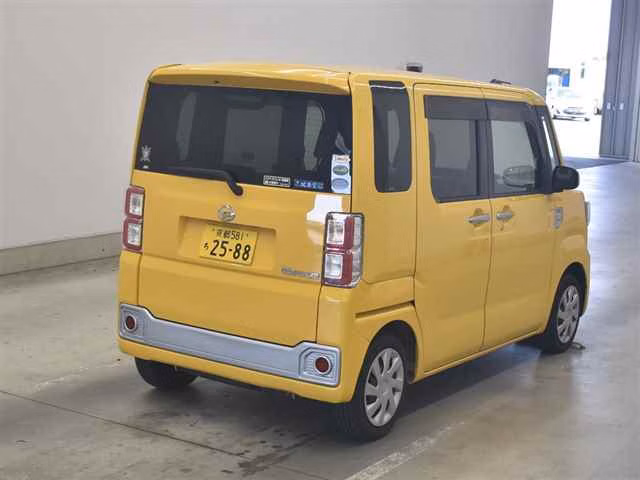 DAIHATSU WAKE