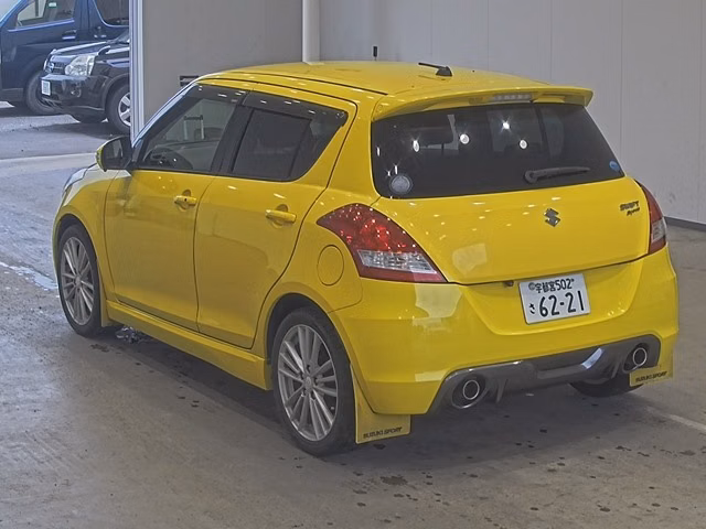 SUZUKI SWIFT