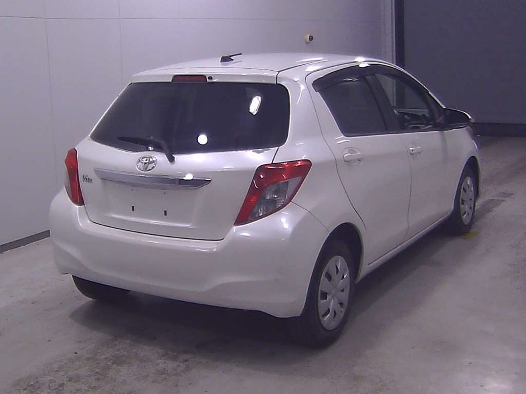 TOYOTA VITZ
