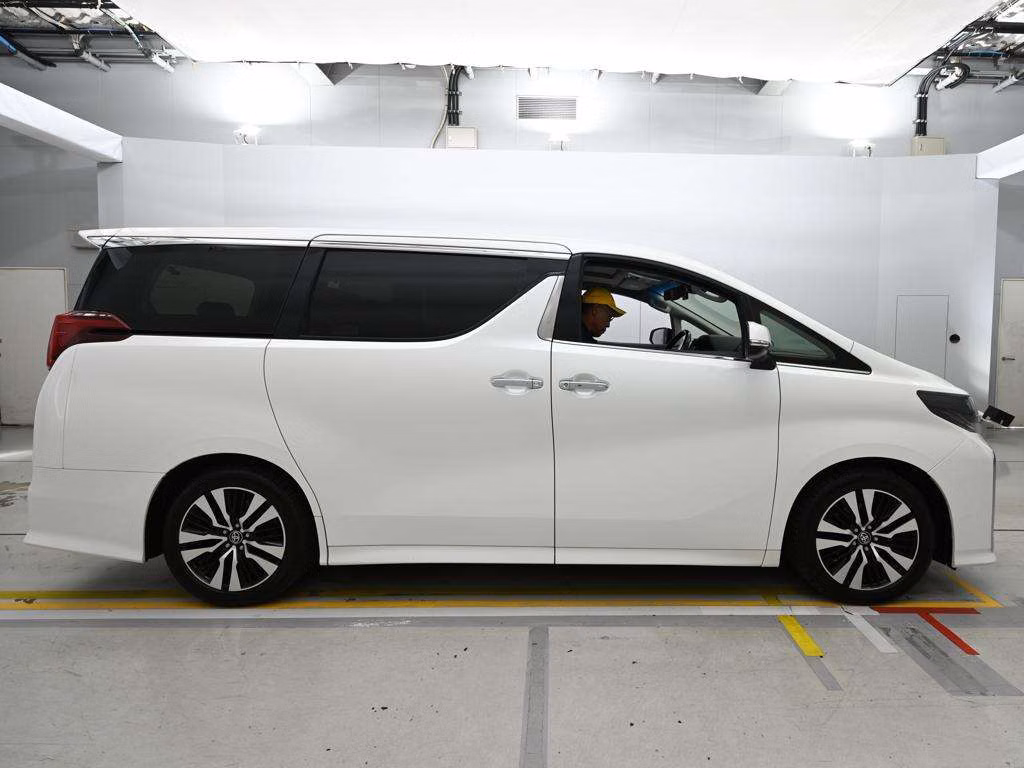 TOYOTA ALPHARD