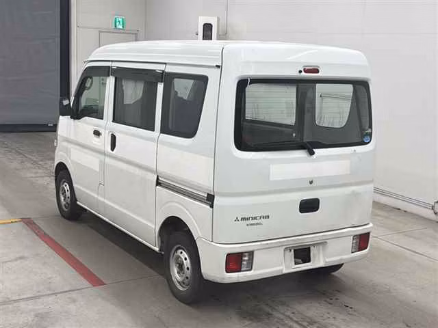 MITSUBISHI MINICAB