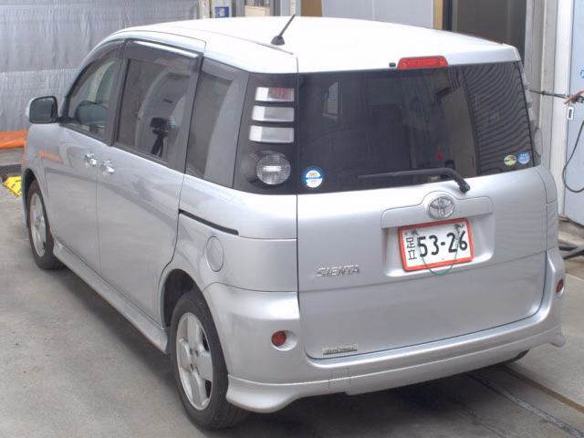 TOYOTA SIENTA