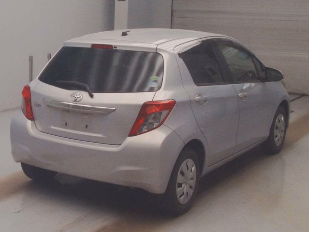 TOYOTA VITZ