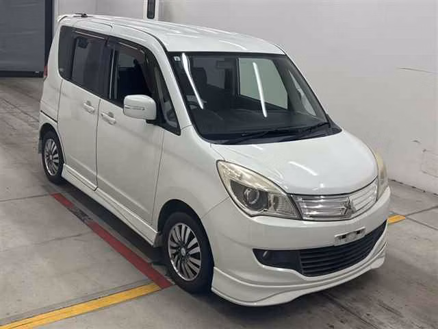 MITSUBISHI DELICA D:2
