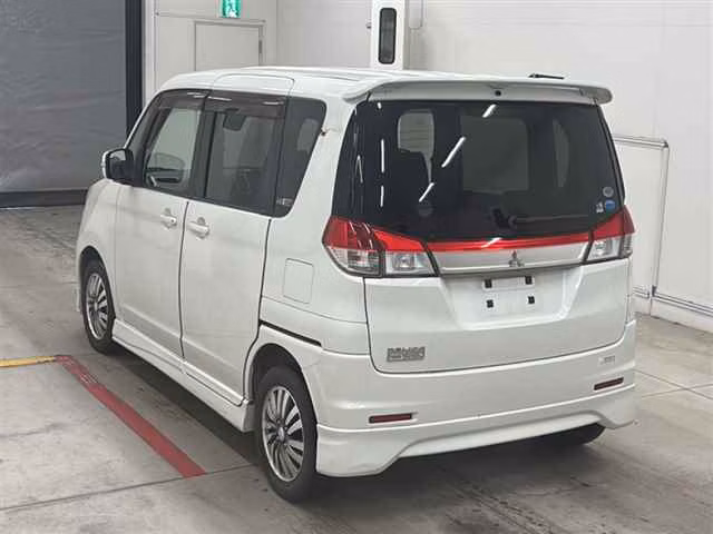 MITSUBISHI DELICA D:2