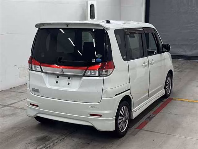 MITSUBISHI DELICA D:2