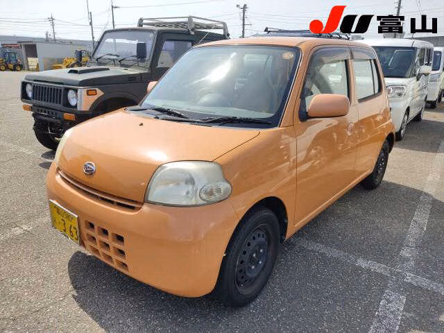 DAIHATSU ESSE