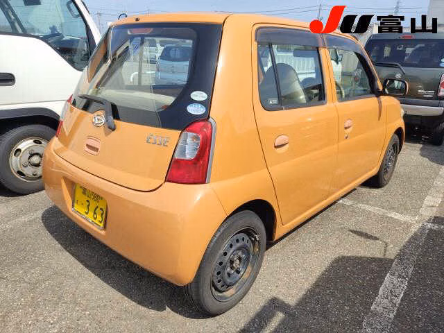 DAIHATSU ESSE