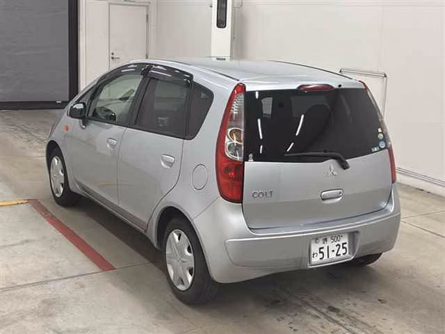 MITSUBISHI COLT
