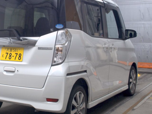 MITSUBISHI EK SPACE